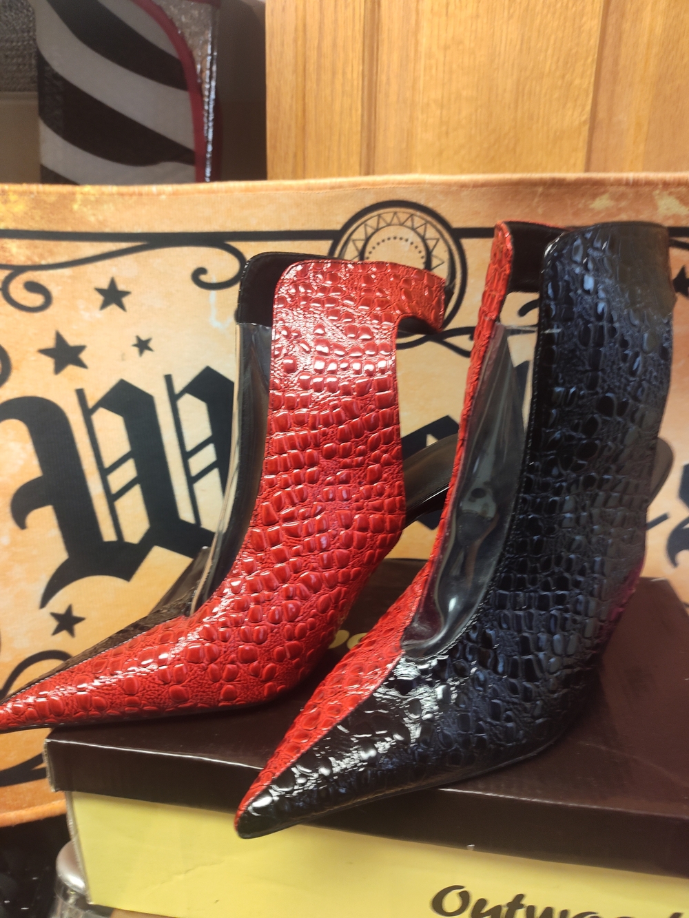 Two-Tone Croc-Embossed Pointed Ankle Heels in Red and Black - Picture 2 of 7